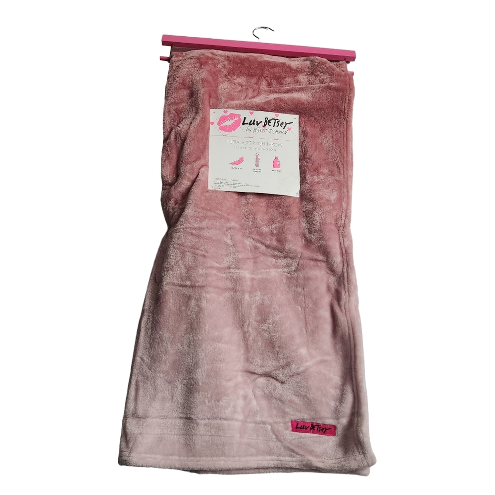 Betsey Johnson Blanket Blue Pink Ombré Ultra Soft Plush Throw - Picture 6 of 7